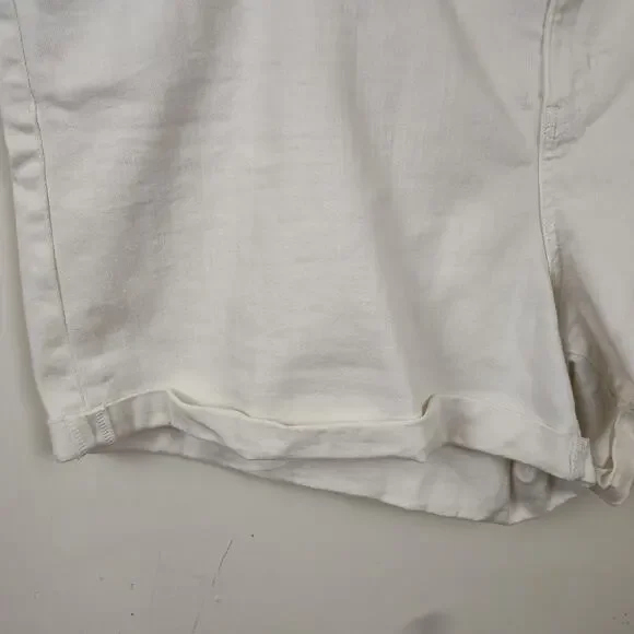 True Craft Skimmer Shorts Womens 24W White Denim Mid Rise Cuffed Stretch Plus - Picture 3 of 16